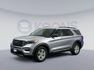 Used 2021 Ford Explorer XLT w/ Equipment Group 202A image 1