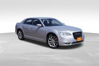 Certified 2021 Chrysler 300 Touring w/ Driver Convenience Group image 1
