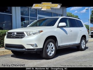 Used 2013 Toyota Highlander FWD image 1