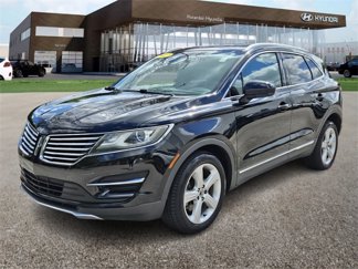 Used 2017 Lincoln MKC Premiere image 1