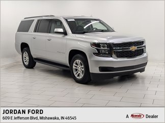 Used 2019 Chevrolet Suburban LT image 1