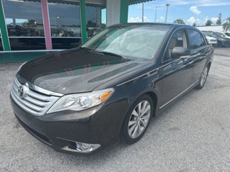 Used 2011 Toyota Avalon Limited image 1