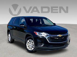 Used 2021 Chevrolet Traverse LS image 1