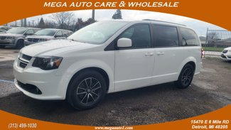 Used 2019 Dodge Grand Caravan GT image 1