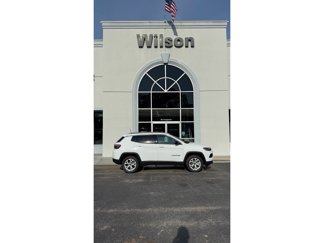 New 2025 Jeep Compass Latitude image 1
