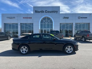Used 2022 Dodge Charger SXT image 1