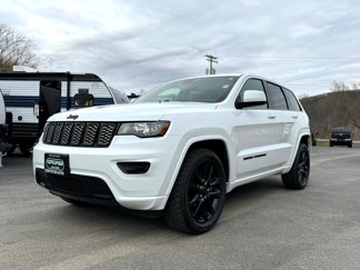 Used 2021 Jeep Grand Cherokee Laredo X image 1