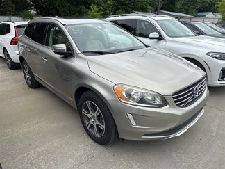Used 2015 Volvo XC60 T6 w/ Proximity Package image 1