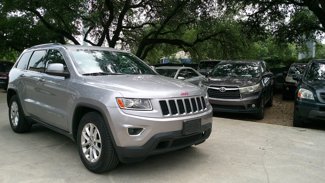 Used 2014 Jeep Grand Cherokee Laredo w/ 18" Wheel & 8.4" Radio Group image 1
