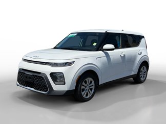 Used 2022 Kia Soul LX image 1