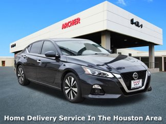 Used 2019 Nissan Altima 2.5 SV image 1