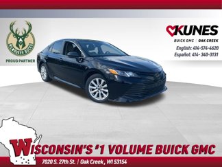 Used 2019 Toyota Camry LE image 1