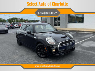 Used 2017 MINI Cooper S image 1
