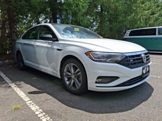 Used 2021 Volkswagen Jetta R-Line w/ R-Line Cold Weather Package image 1