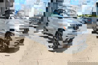 Used 2018 Jeep Grand Cherokee High Altitude image 1
