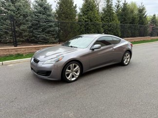 Used 2011 Hyundai Genesis 2.0T image 1