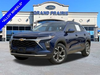 Used 2024 Chevrolet Trax LT w/ Driver Confidence Package image 1