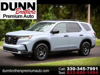 Used 2025 Honda Pilot TrailSport image 1