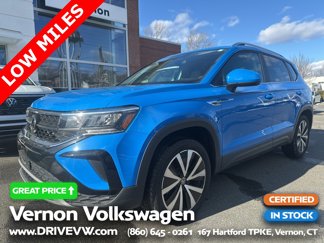Used 2024 Volkswagen Taos SE image 1
