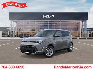 New 2025 Kia Soul LX image 1