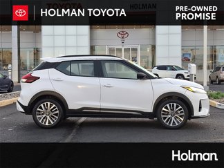 Used 2024 Nissan Kicks SR image 1