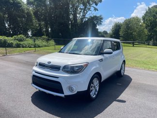 Used 2017 Kia Soul + image 1