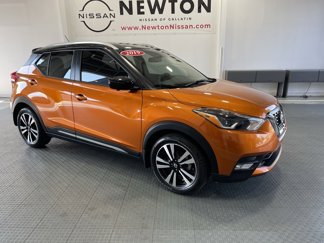 Used 2019 Nissan Kicks SR image 1