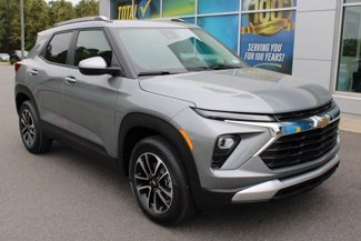 New 2025 Chevrolet TrailBlazer LT w/ Driver Confidence Package image 1