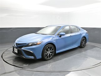 Used 2023 Toyota Camry SE image 1