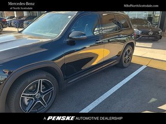 Used 2023 Mercedes-Benz GLB 250 image 1