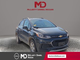 Used 2017 Chevrolet Trax LT w/ LT Convenience Package image 1