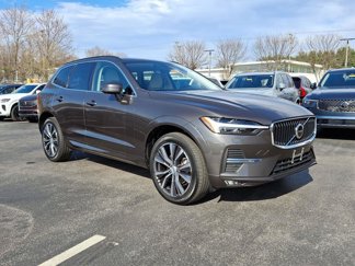 Certified 2022 Volvo XC60 B5 Momentum w/ Climate Package image 1