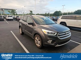 Used 2017 Ford Escape SE w/ Equipment Group 201A image 1
