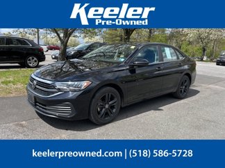 Used 2022 Volkswagen Jetta SE image 1