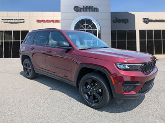 New 2025 Jeep Grand Cherokee Altitude image 1