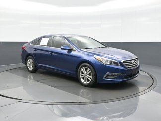 Used 2015 Hyundai Sonata SE image 1