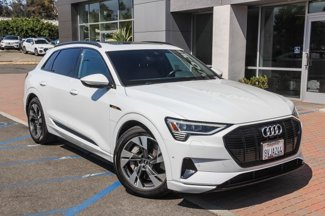 Used 2021 Audi e-tron Premium w/ Convenience Plus Package image 1