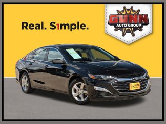 Used 2022 Chevrolet Malibu LS image 1