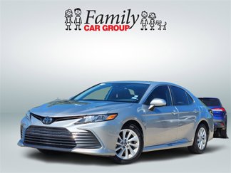 Certified 2022 Toyota Camry LE image 1