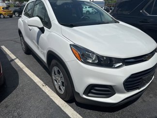 Used 2018 Chevrolet Trax LS image 1