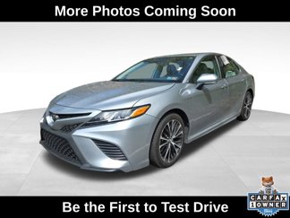 Used 2019 Toyota Camry SE image 1