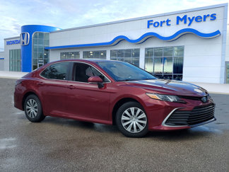 Used 2022 Toyota Camry LE image 1