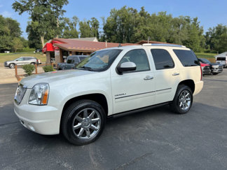 Used 2014 GMC Yukon Denali image 1