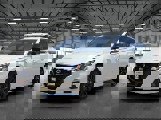 Used 2022 Nissan Altima 2.5 SR image 1