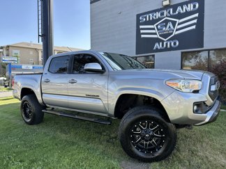 Used 2016 Toyota Tacoma SR5 image 1
