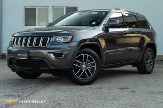 Used 2018 Jeep Grand Cherokee Laredo image 1
