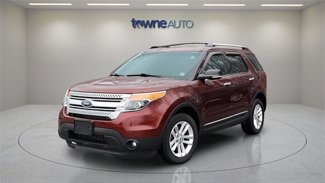 Used 2015 Ford Explorer XLT image 1