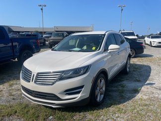 Used 2018 Lincoln MKC Premiere image 1