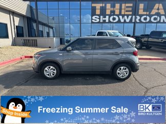 Used 2021 Hyundai Venue SE image 1