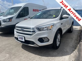 Used 2018 Ford Escape SE w/ SE Sync 3 Package image 1